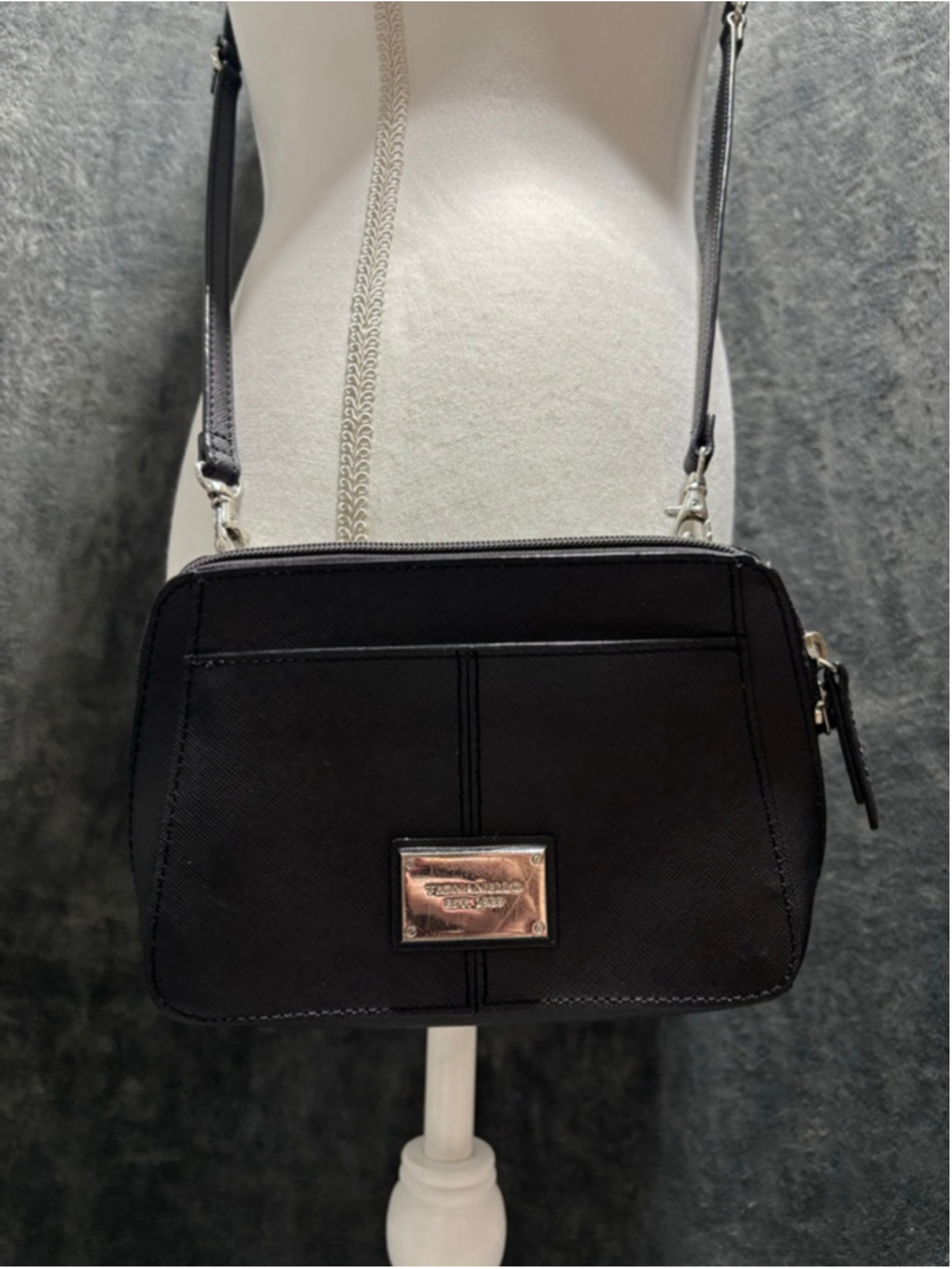 Vtg Tignanello Black Saffiano Camera Bag Organizer Crossbody Purse Wallet GUC